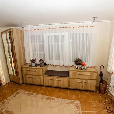 žltý Domček - švábovce Prázdninový dům Svabovce